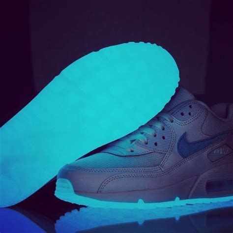 Shoes Glow In The Dark Nike Shoes Wheretoget