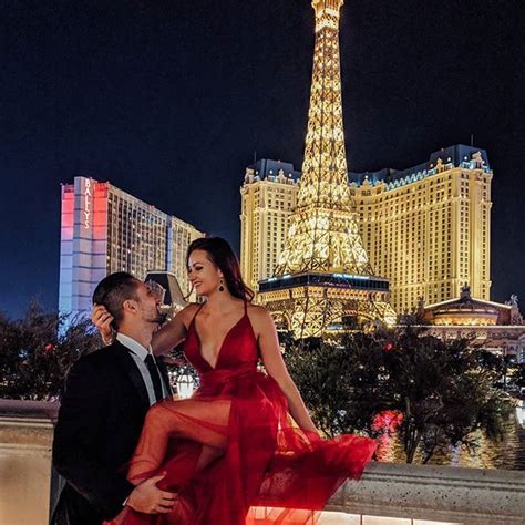 Full Las Vegas Guide For Couples Get The Scoop On What To Do During