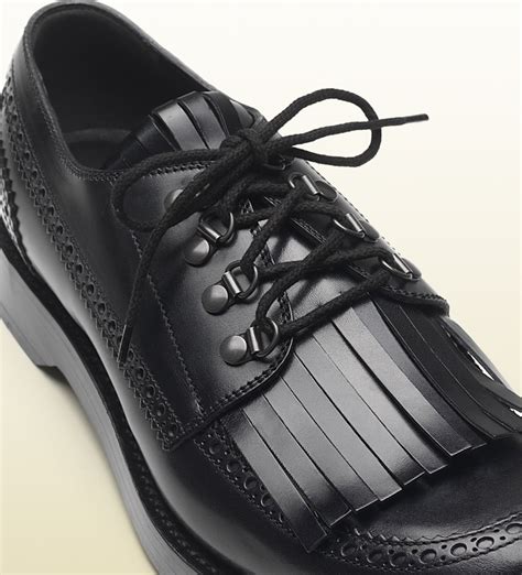 Lyst Gucci Leather Fringed Brogue Lace Up Shoe In Black For Men