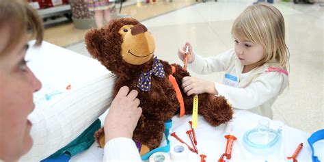 Kids Play Doctor At Hospitals Teddy Bear Clinic Spread A Serious Case