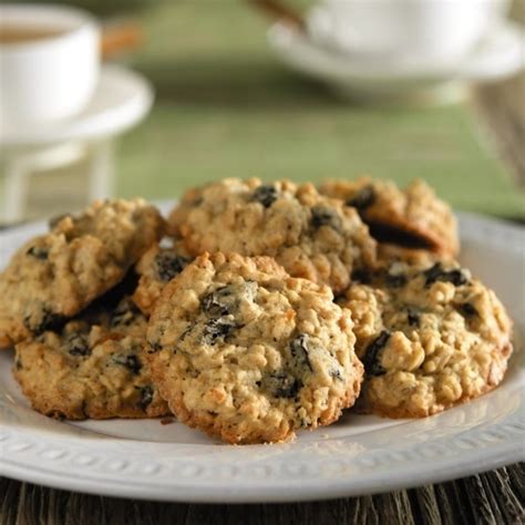 Oatmeal cookies, crispy oatmeal cookies ~ cny 2014, chocolate oatmeal cookies game changers #22… SPLENDA RECIPES! ~Crispy-Chewy Oatmeal Raisin Cookies ...