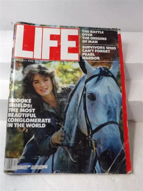 Brooke Shields Lot Of 3 Life Magazine Dec 1981 Doll Clothes Blue
