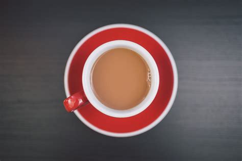 Online Crop White And Red Cup With Saucer Tea Cup Simple
