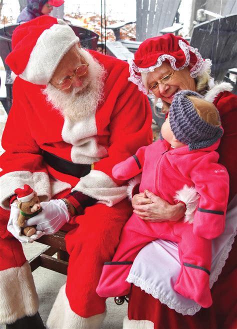 Santa And Mrs Claus Visited Glen Arbor Leelanau Enterprise