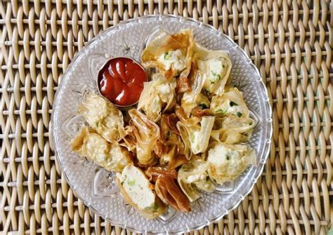 Setelah itu, semua bahan diuleni sambil. Resep Dimsum Ayam Kukus Sederhana oleh Laila - Cookpad