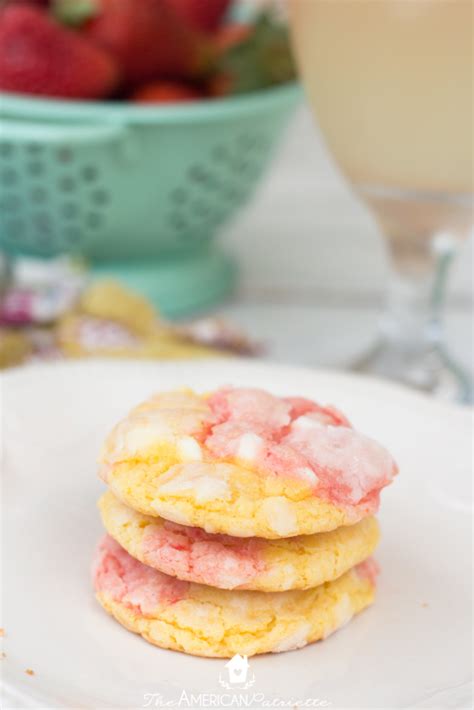 Strawberry dessert pizza from a cake mixshaken together. Strawberry Lemonade Cake Mix Cookies - The American Patriette