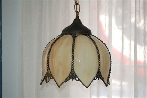 This Is A Lovely Vintage Tulip Style Bent Glass Hanging Swag Lamp