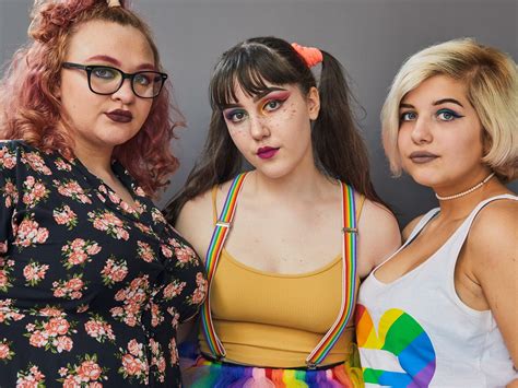 what pride means to me queer teens at nyc pride 2018 teen vogue