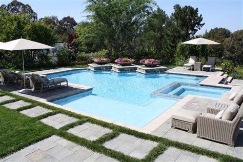 The Best Plants To Landscape Around Your Pool The Green Scene