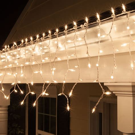 20 Photos Outdoor Hanging Icicle Lights