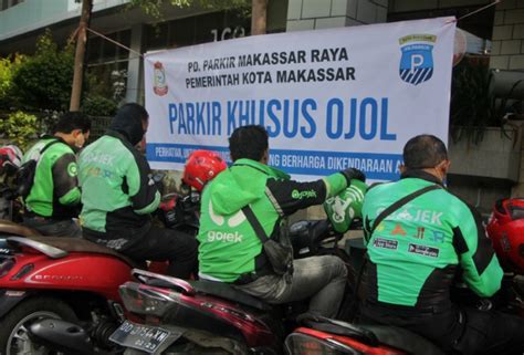 Pemerintah Kota Makassar Menerapkan Ojol Day Atau Hari Ojek Online