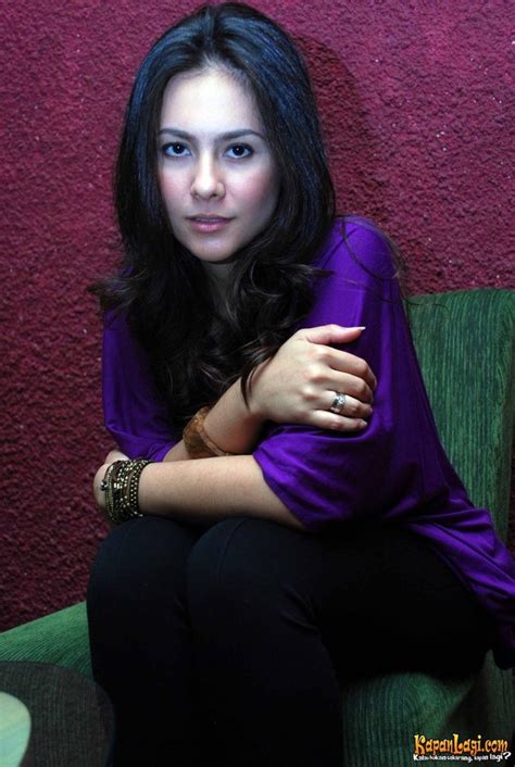 Wulan guritno liburan di bali, pamer body aduhai jangan lupa subscribe!!! Surya Bina Mitra: Wulan Guritno: Foto Dulu dan Sekarang