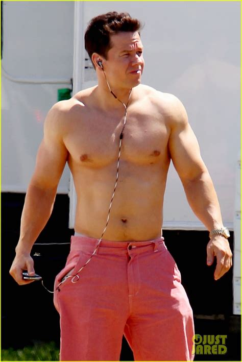 Mark Wahlberg Shirtless For Pain Gain Photo Mark Wahlberg Pictures Just Jared