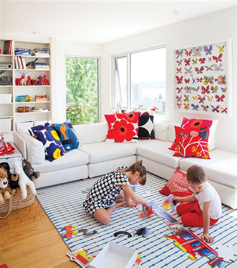 A woollen or a natural fibre rug is the best option since it provides comfort, removes stubborn stains, and most importantly. 10 Family-Friendly Living Rooms You'll Want To Hang Out In ...