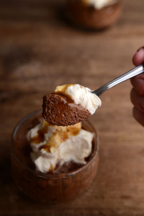 I had a moment the other day.a moment where i started thinking about just how fun it would be to celebrate st. Waffle & Whisk: Chocolate Mousse with Baileys Cream ...