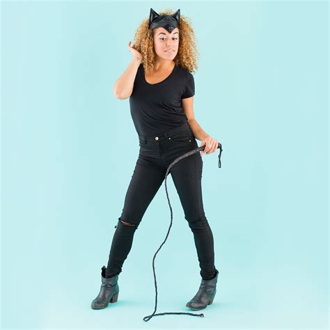 5 Easy Last Minute Catwoman Costumes For Halloween