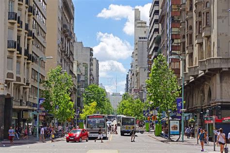 Mario.yo creo que en las votaciones de este domingo, votar, más que una responsabilidad civil pasa a ser una responsabilidad moral. PASEO DE COMPRAS A CIELO ABIERTO en 18 de Julio - Grupo ...