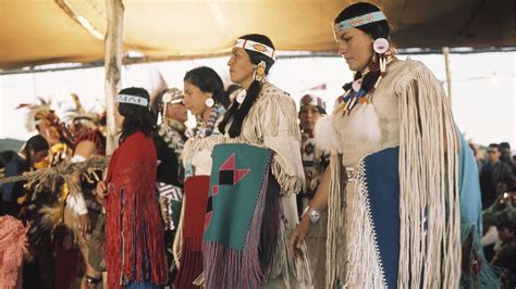 Find upcoming tv listings with buckley petawabano, as well as bio, filmography, photos and more. Cree Way by Tony Ianzelo - NFB