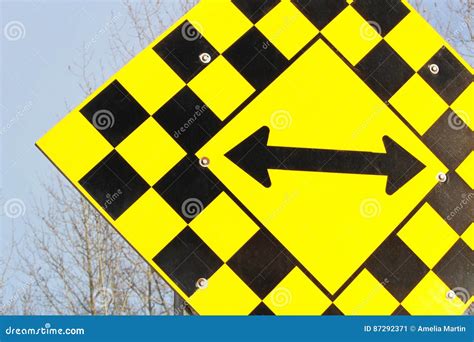 Close Up Of A Dead End With Direction Arrows Sign Stock Image Image