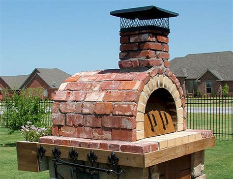 Buying an outdoor pizza oven, or paying to have one built, can become a pretty extravagant expense. Diy Pizza Oven IXA74 - AGBC