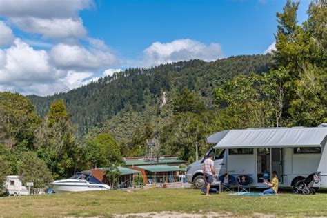 Rotorua Blue Lake Top 10 Holiday Park Holiday Parks New Zealand
