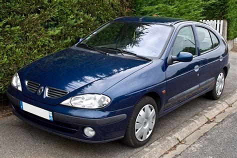 Modifying phase two limits on large gatherings: Historique de la Renault Mégane / Mégane 1 : 1995 - 2002 ...