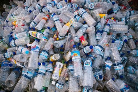 Supermarket Giants Iceland And Co Op Back Plastic Bottle Return Scheme