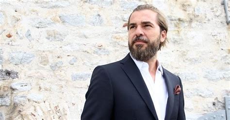 Video engin altan düzyatanın gençliği sosyal medyanın diline dolandı. Engin Altan Düzyatan Kimdir? Aslen nereli? Kaç yaşında ...