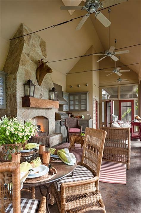 40 Beautiful Farmhouse Porch And Patio Decorating Ideas Youll Love 24