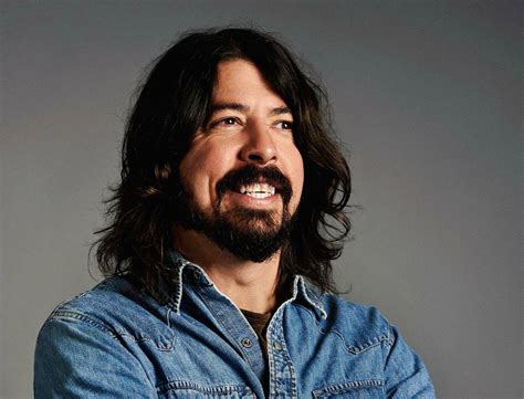 Dave Grohl anuncia que habrá material inédito del tributo a Nirvana