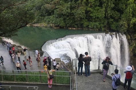 Shifen Waterfall Explore Taiwans Most Famous Waterfall