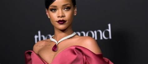Rihanna To Launch Diverse Cosmetic Line Fenty Beauty