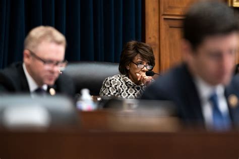 Maxine Waters Says Wells Fargo Board Members Should Resign The New