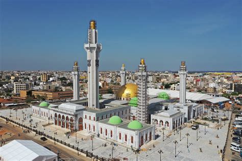 Huge Crowds for Inauguration of Senegal's Mega-Mosque ...