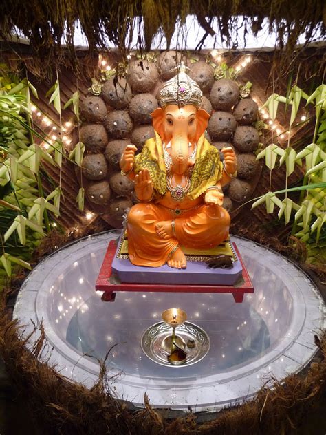 I'm not sure what to call this unique mobile home decorating style. Eco-Friendly Ganesh: Eco friendly Decorations Ideas