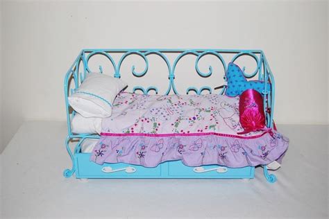 american girl doll day trundle bed with bedding and pillows retired adorable american girl