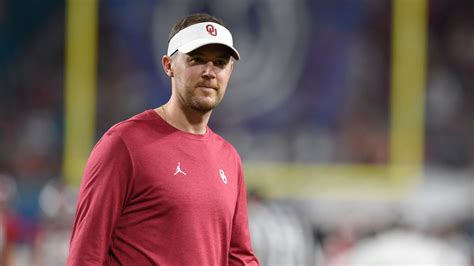 Lincoln Riley Oklahoma Extends Coach Could End Nfl Speculation