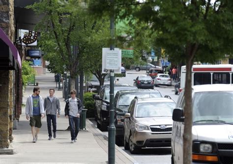 Merchants Consultants City Officials Talk Downtown Fayetteville Parking