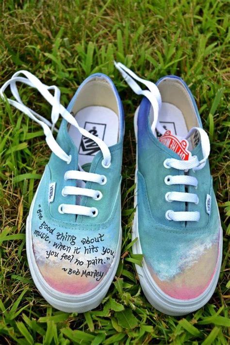 If you are looking to add more home storage and need inspiration, the following 26 diy bookshelf ideas are a great start. 12 Gorgeous Hand-painted Shoe & Sneaker Ideas | DIY to Make