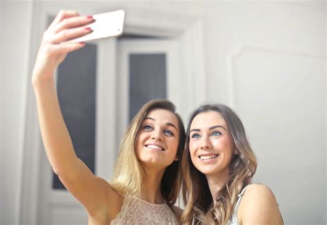 Selfie Driven Cosmetic Surgery Aesthetica