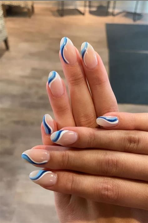 40 Abstract Nail Art And Swirl Nails To Inspire Your Next Fall Manicure