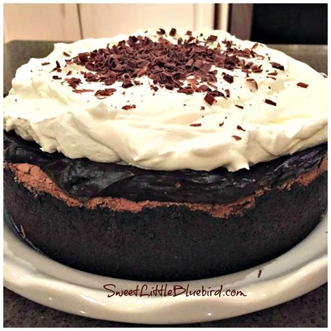 Mississippi mud pie gets its name because it is said to look like the mud on the banks of the mississippi river. Sweet Little Bluebird: Mississippi Mud Pie { Muddy ...