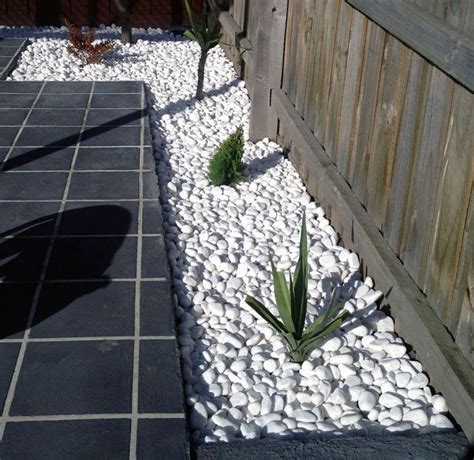 7 Photos How To Lay Pebbles In Garden And Description Alqu Blog