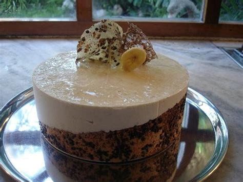 Si quieren puede agregarle trocitos de chocolate, nueces, o mejor avellanas picadas, que quedan bien con la mousse. Torta brownie con mousse de chocolate blanco y bananas ...