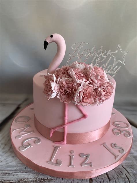 Cake pop and cakery by nur on instagram: Pink Flamingo - cake by Roberta in 2020 | Flamingo ...