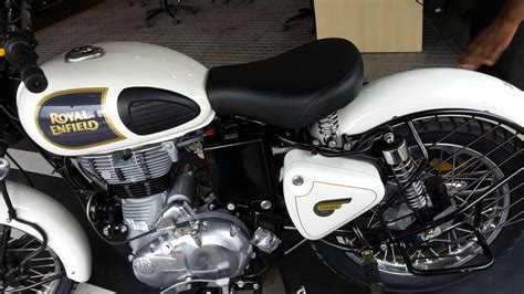 Royal enfield bike prices in india start at rs 1.21 lakh for royal enfield bullet 350, which is the cheapest model. Royal Enfield Classic 350 - White Colour Launched ...