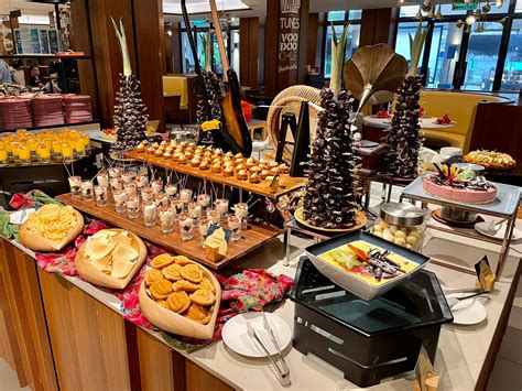 BUFFET RAMADAN DINNER HARD ROCK HOTEL DESARU COAST