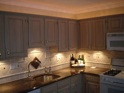 20 String Lights Above Kitchen Cabinets