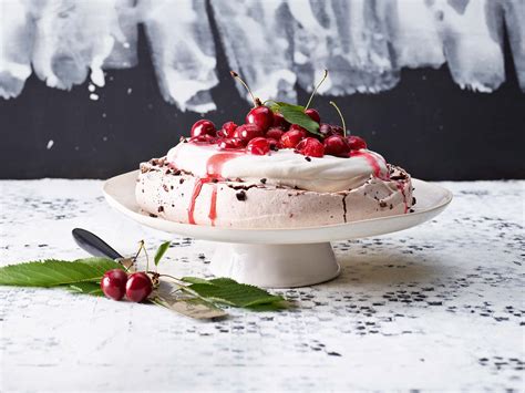 Schokoladen Pavlova Mit Kirschen Annemarie Wildeisens Kochen