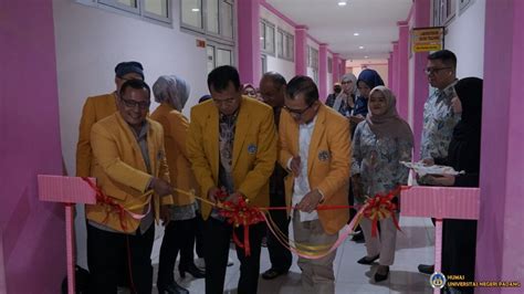 Tingkatkan Kualitas Berbasis Digital Rektor Unp Launching Studio